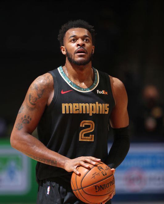 米兰体育在线-孟菲斯灰熊关键时刻外线爆发；志在西甲名次提升；管理层满意；赛程密集仍需轮换