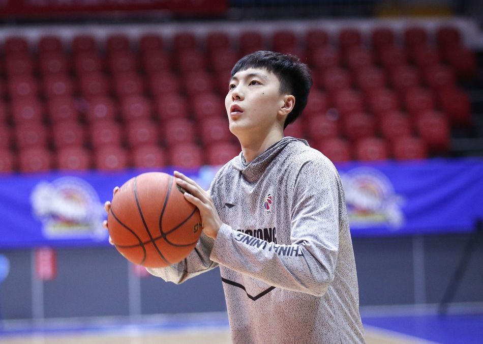 米兰体育-亚冠赛程吃紧，广东宏远赛前造点机会，话题不断，纪律约束更严格