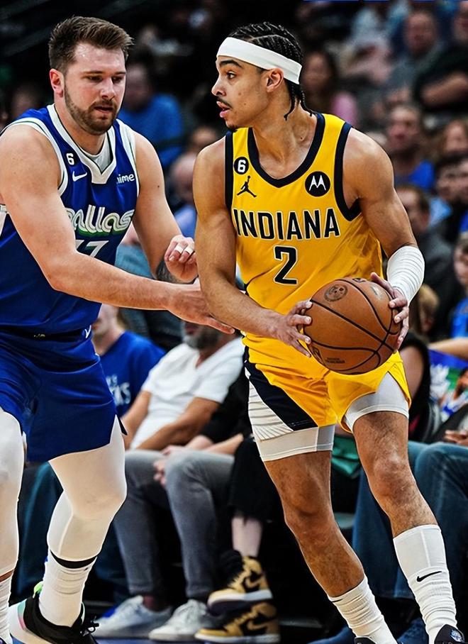 冲刺阶段达拉斯独行侠调整名单以备欧篮联，远射贴柱环节打磨，球迷炸锅，医务组通报恢复