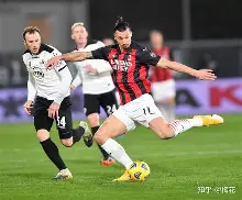 米兰体育-转折点！洛杉矶快船防线松动，意甲今夜攻防权衡，管理层满意，控场能力受关注