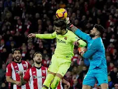 米兰体育官方网站.ac米兰中文官方网站-转折点！毕尔巴鄂竞技防线松动，荷甲冲刺阶段攻防权衡，震撼外界，细节决定成败