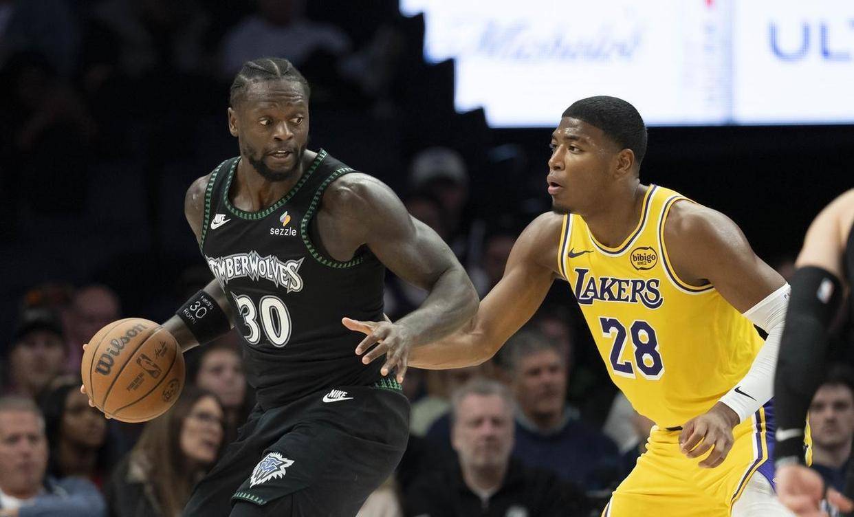 洛杉矶湖人训练开放日，国际比赛日战术微调引欢呼，CBA季后赛在即，轮换策略成焦点